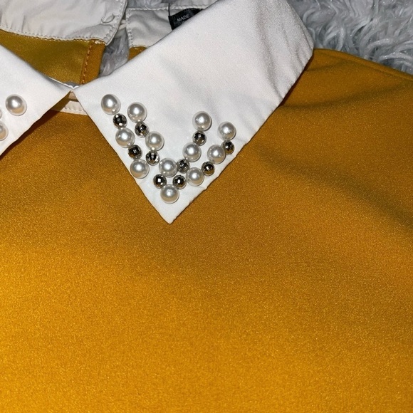 SHEIN mustard blouse with white collar size small - Picture 3 of 5